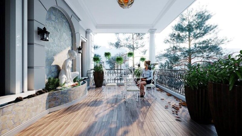 Bức tượng trắng đơn sắc tạo điểm nhấn phong thủy độc đáo cho khu vực giải trí ngoài trời. Thiết kế nội thất